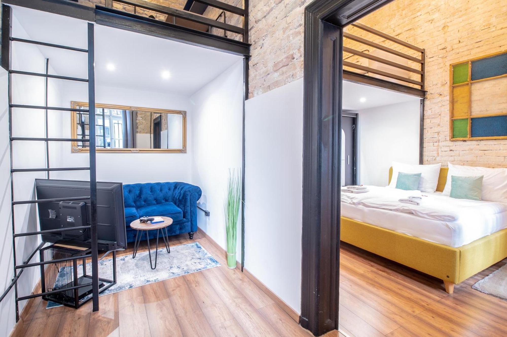 Corvin Loft Apartment Budapest Bagian luar foto